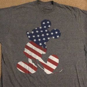 Mickey Mouse Disney XL tee shirt soft cotton